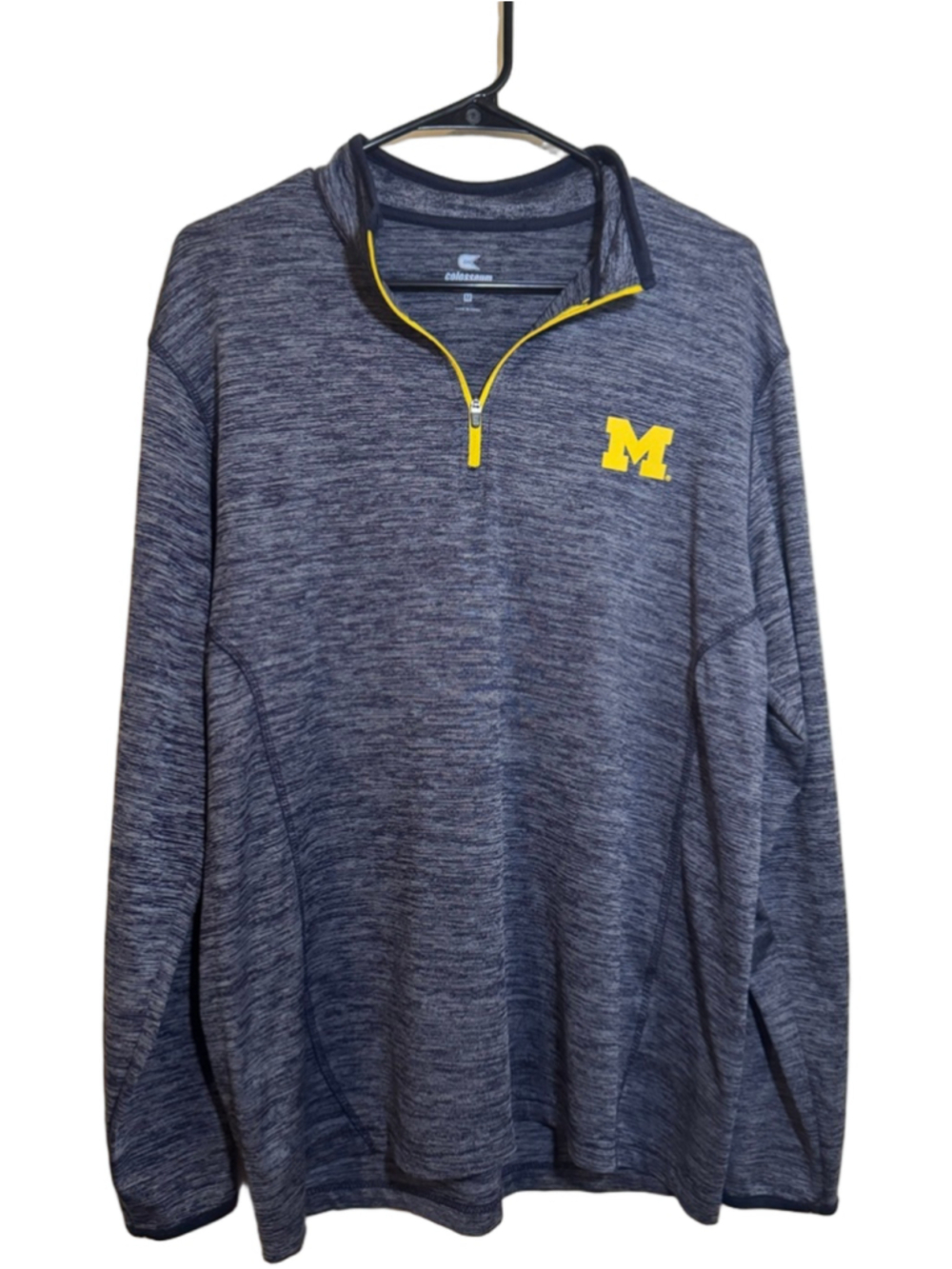 Men's Colosseum Navy Michigan Quarter-Zip lightweight activewear Medium